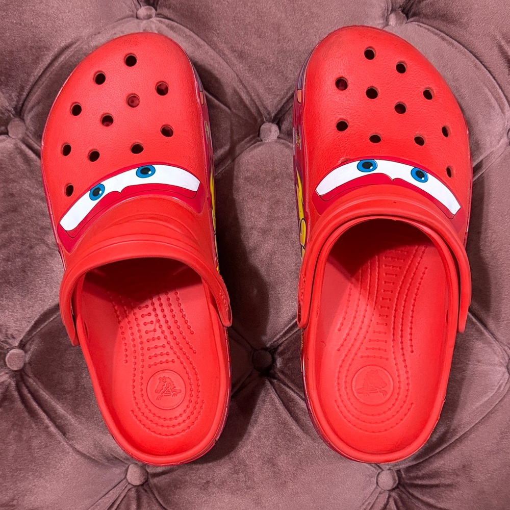Lightning McQueen Cars 🏎️ 🛣️ CROCS 🐊